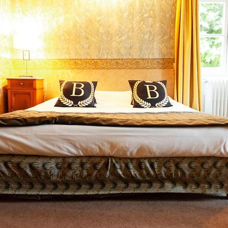 Hotel Le Baron Cremieu Экстерьер фото