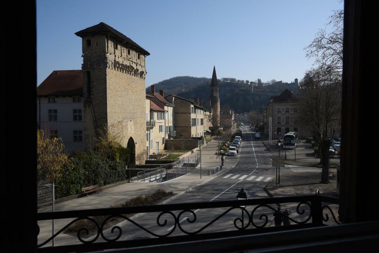 Hotel Le Baron Cremieu Экстерьер фото